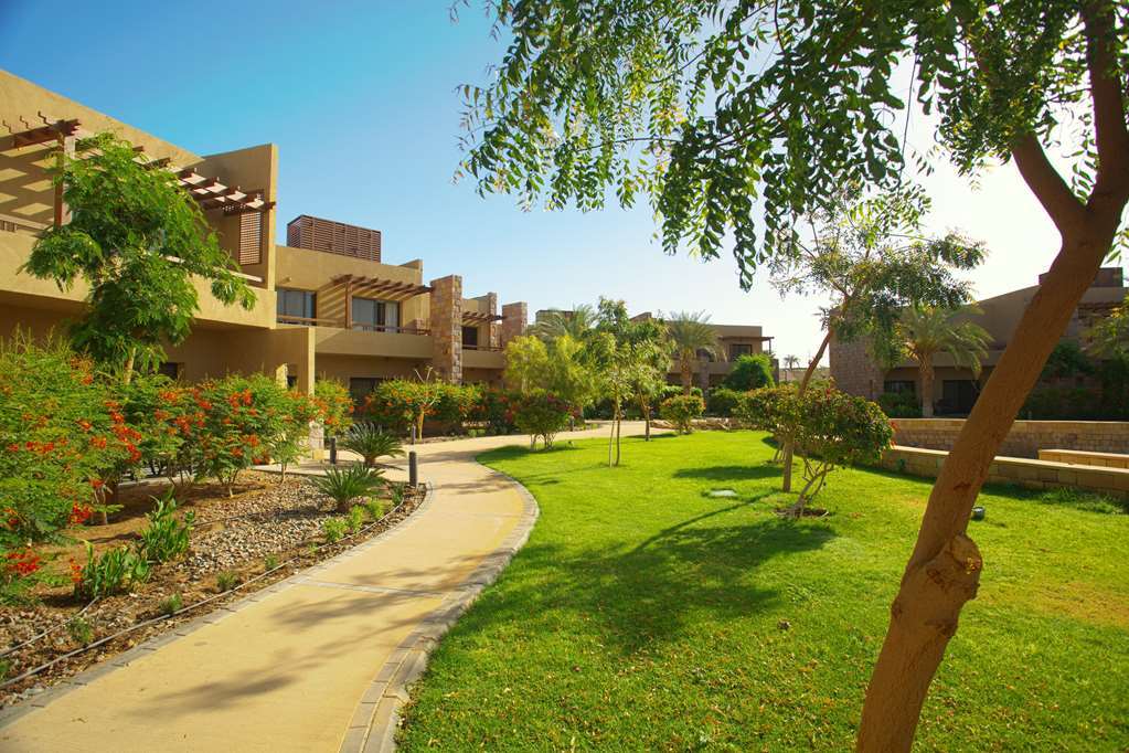 Golden Tulip Sharma Resort エクステリア 写真