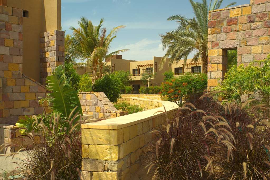 Golden Tulip Sharma Resort 部屋 写真
