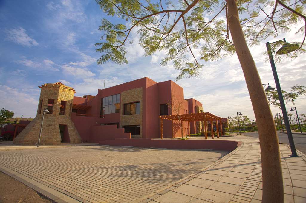 Golden Tulip Sharma Resort 設備 写真