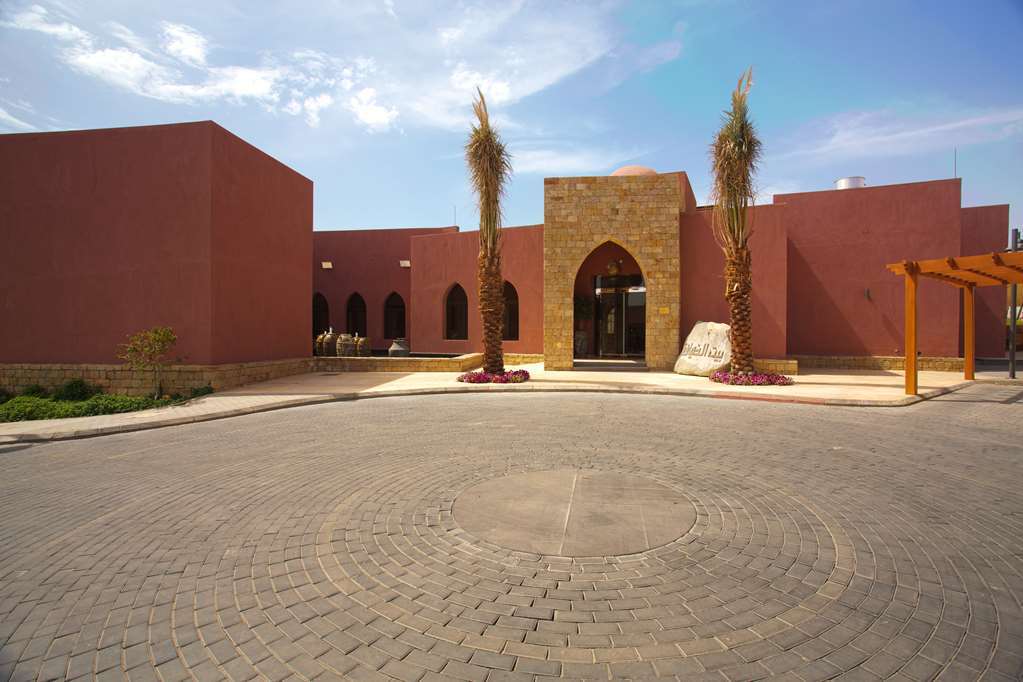 Golden Tulip Sharma Resort エクステリア 写真