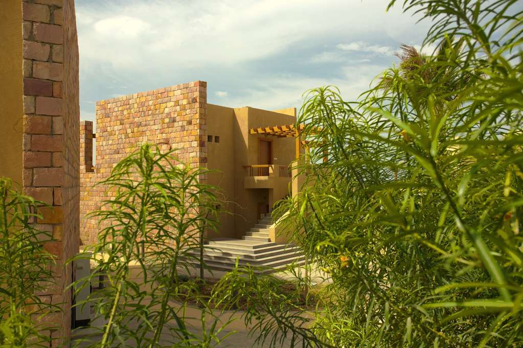 Golden Tulip Sharma Resort 部屋 写真
