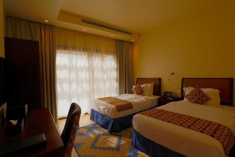 Golden Tulip Sharma Resort エクステリア 写真